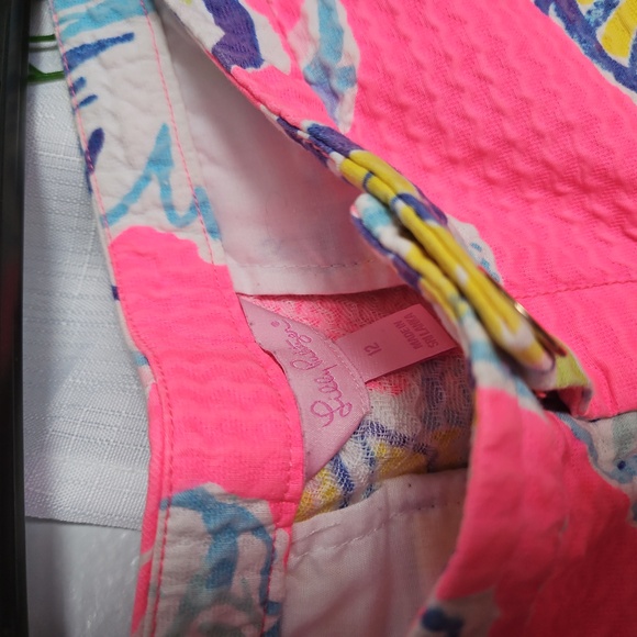 Lilly Pulitzer Pink Floral Women's Shorts - Picture 3 of 8